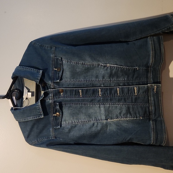 Upcycled Denim Jacket With Roling Stones Logo. - Picture 2 of 4